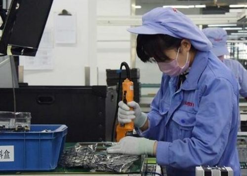 新一期LPR下行 精準(zhǔn)滴灌助力降成本，金融戰(zhàn)疫穩(wěn)固實(shí)體經(jīng)濟(jì)